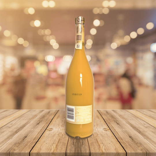 Bouteille de Bialy Bocian – Liqueur Lait Chocolat Blanc & Amande vu de dos