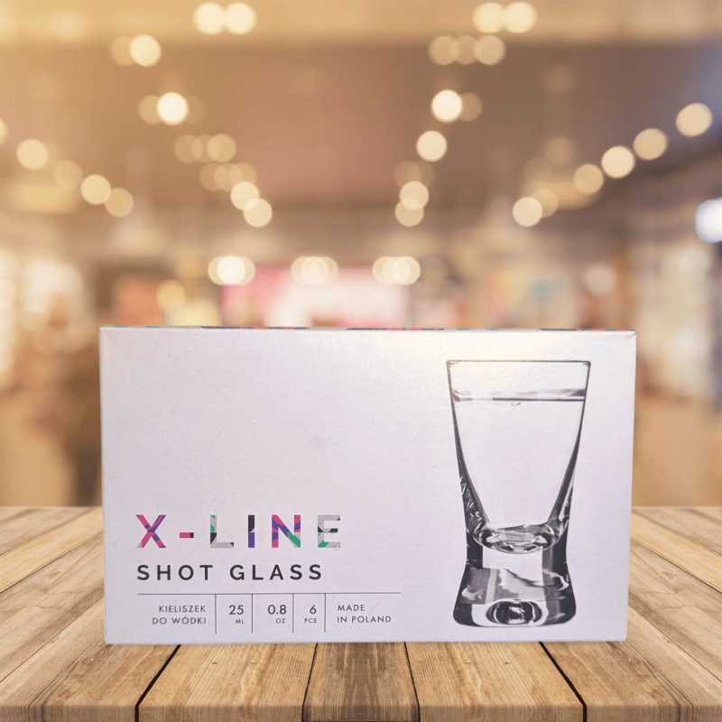 Photo boite verre à vodka vu de côté